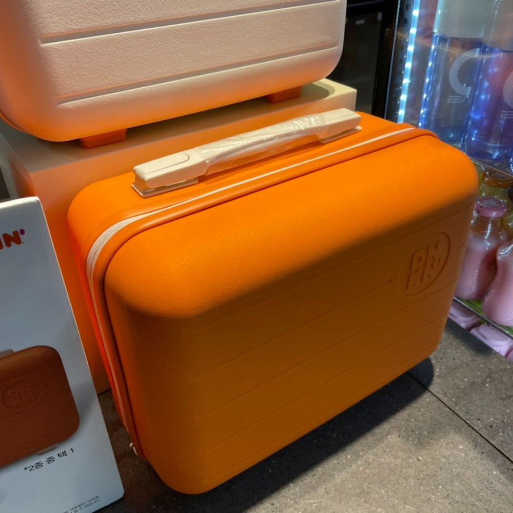 NEW DunKin Donuts Korea Summer Ready Bag / Carry-On Luggage
